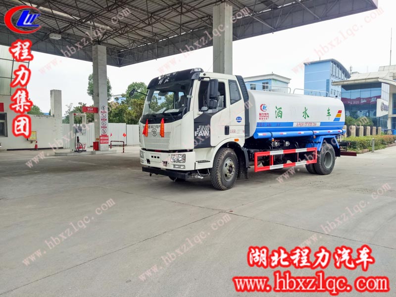 2019/06/27/，胡總在程力集團自提一輛14方解放J6灑水車，單號：25199/70129