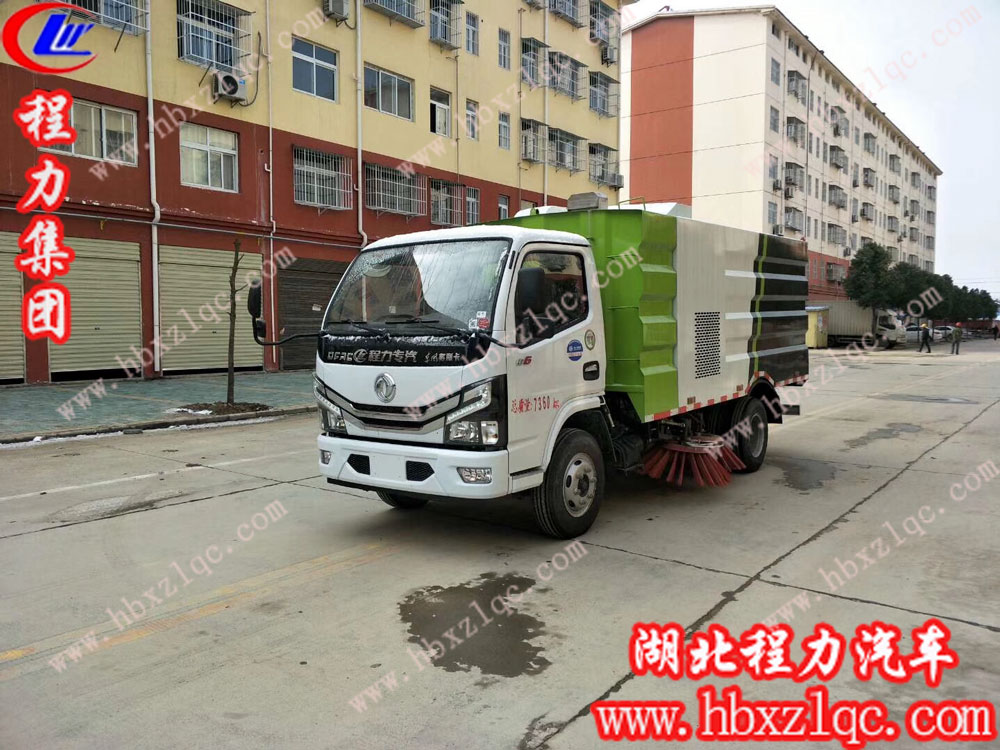 歷經(jīng)檢驗(yàn)，性能卓越--程力集團(tuán)東風(fēng)多利卡掃路車(chē)