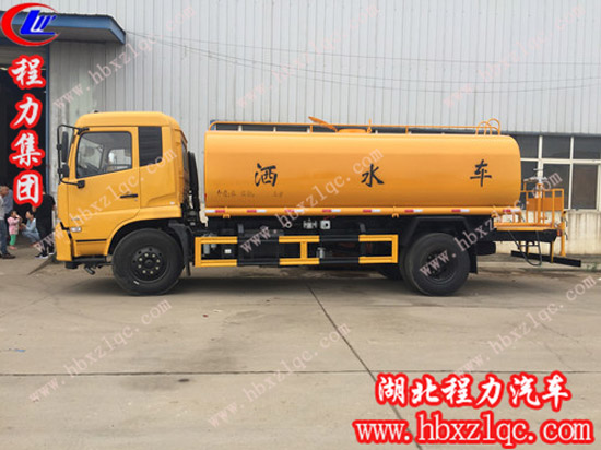 程力集團(tuán)灑水車外觀顏色款式任你挑！