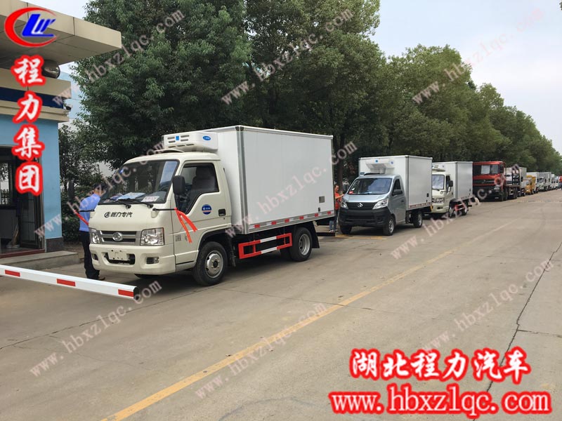 2019/10/08 西昌涼山高總在湖北程力集團訂購了三臺藍牌冷藏車，單號80107/80109