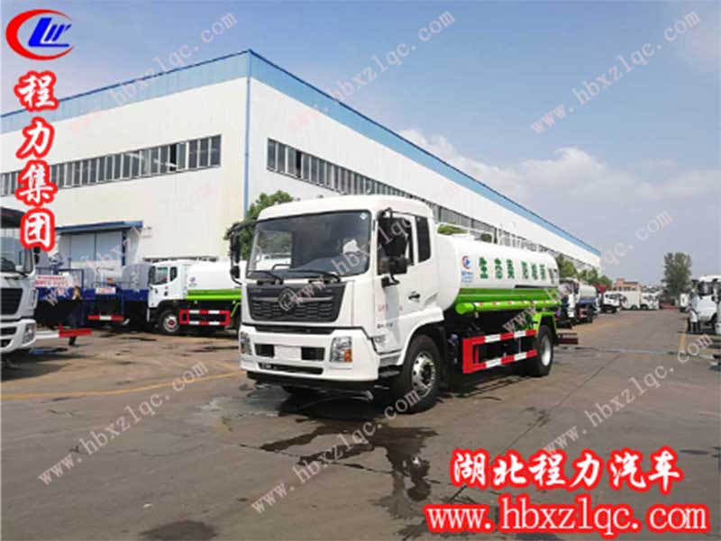 正值寒冬，程力集團(tuán)教您如何做好灑水車(chē)冬季防護(hù)