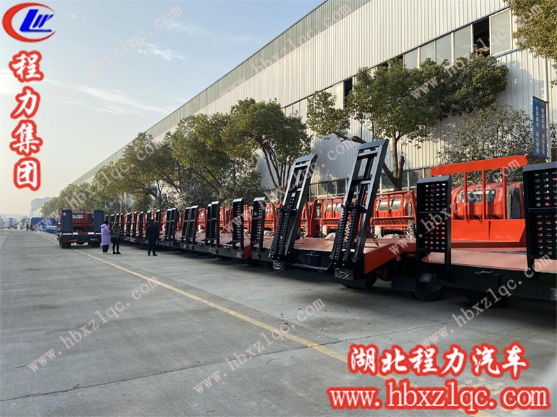 程力平板運(yùn)輸車，拖車?yán)洏訕有? title=