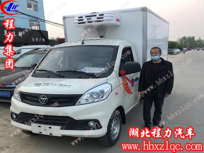 程力集團(tuán)送車(chē)師傅準(zhǔn)備出發(fā)，馬上開(kāi)往客戶(hù)所在地四川西昌