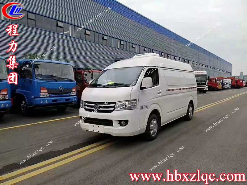 哈爾濱客戶遠(yuǎn)道而來，定購程力集團(tuán)福田G7冷藏車