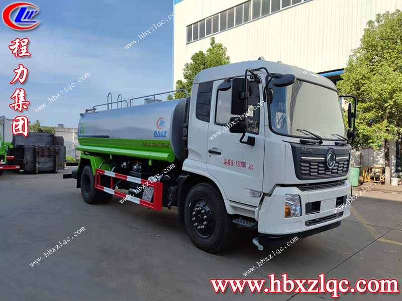 程力集團(tuán)東風(fēng)天錦灑水車重拳出擊，支持荊州市政建設(shè)工程