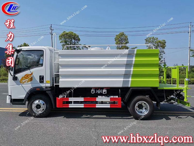 “車過之處，一路清凈濕潤”---程力集團(tuán)重汽豪曼輕卡抑塵車