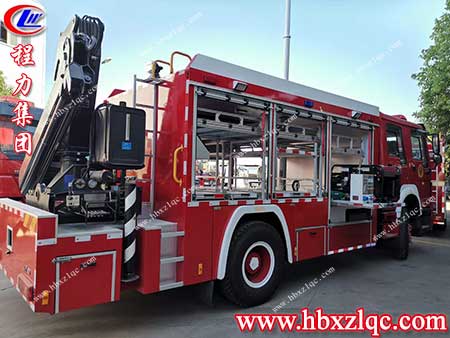 程力重汽搶險(xiǎn)救援消防車，為救援活動提供更全面的援助