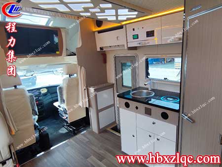 看日升月落云卷云舒，程力舒欣房車贈你無憂旅途與舒心享受