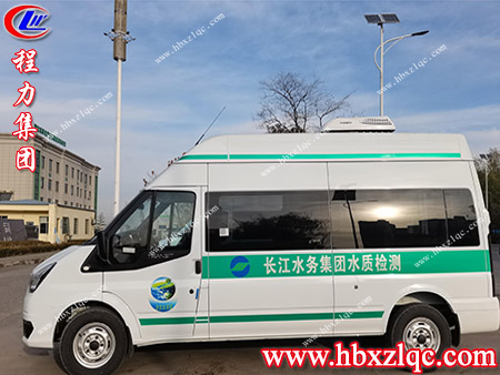 保護(hù)河流生態(tài)，維護(hù)河流的健康生命——福特V348水質(zhì)檢測(cè)車(chē)